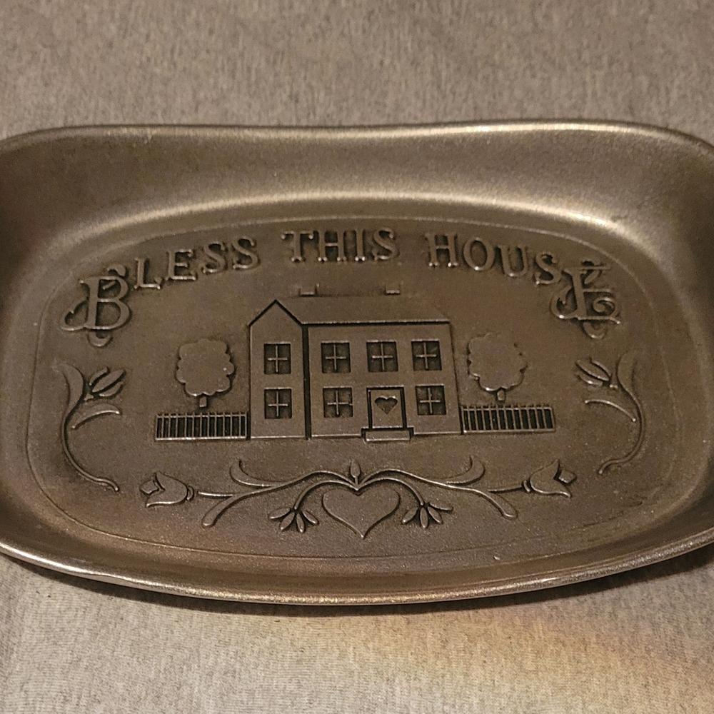 Vintage Wilton Armetale Bread Platter